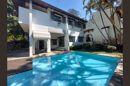 Casa à venda com 331m², 3 quartos e 6 vagasÁrea de Lazer