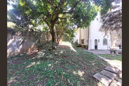 Casa à venda com 331m², 3 quartos e 6 vagasJardim