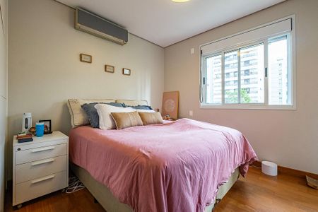 Apartamento à venda com 112m², 2 quartos e 3 vagas Apartamento à venda com 112m², 2 quartos e 3 vagasSuíte 1