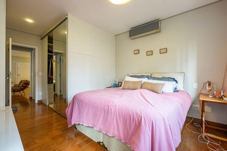 Apartamento à venda com 112m², 2 quartos e 3 vagas Apartamento à venda com 112m², 2 quartos e 3 vagasSuíte 1