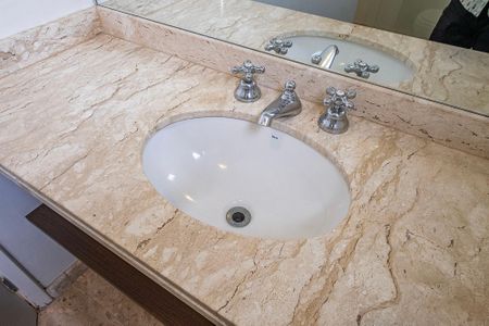 Apartamento à venda com 112m², 2 quartos e 3 vagas Apartamento à venda com 112m², 2 quartos e 3 vagasSuíte 2 - Banheiro