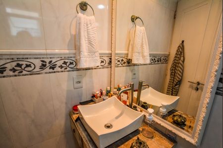 Apartamento para alugar com 52m², 2 quartos e 1 vagaBanheiro