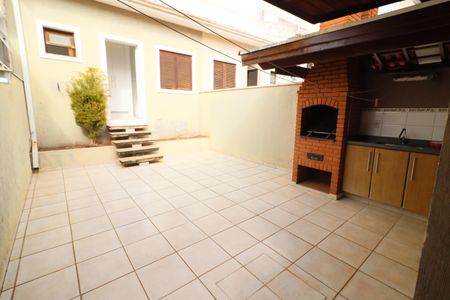 Casa à venda com 168m², 3 quartos e 4 vagasChurrasqueira