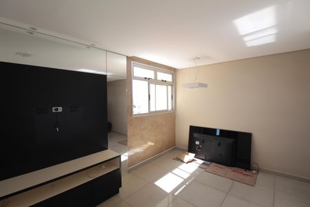 Sala de apartamento para alugar com 3 quartos, 77m² em Rio Branco, Belo Horizonte