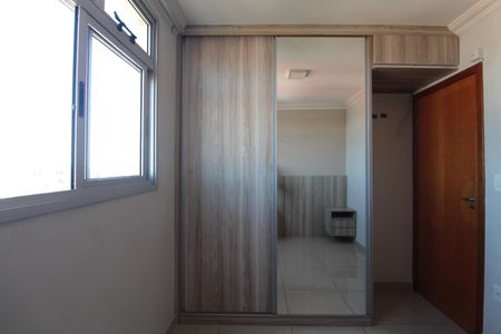 Apartamento à venda com 77m², 3 quartos e 1 vagaSuíte 3
