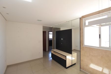 Sala de apartamento para alugar com 3 quartos, 77m² em Rio Branco, Belo Horizonte