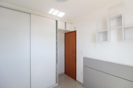 Apartamento à venda com 77m², 3 quartos e 1 vagaQuarto 2