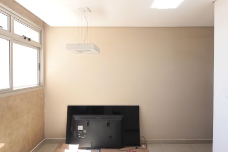 Sala de apartamento para alugar com 3 quartos, 77m² em Rio Branco, Belo Horizonte