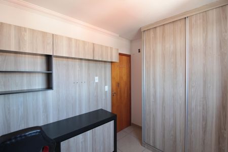 Apartamento à venda com 77m², 3 quartos e 1 vagaQuarto 1