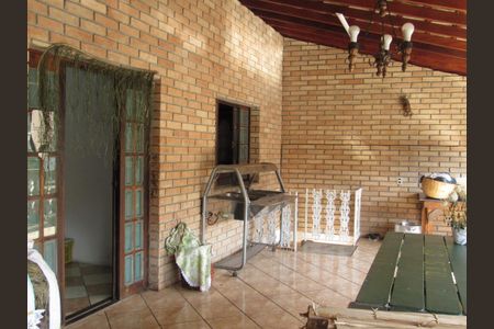 Casa à venda com 423m², 4 quartos e 4 vagasVaranda