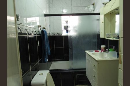 Casa à venda com 423m², 4 quartos e 4 vagasBanheiro