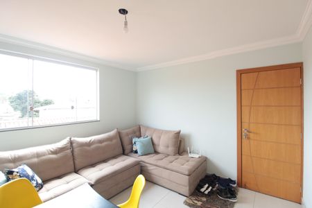 Sala de apartamento à venda com 3 quartos, 63m² em Rio Branco, Belo Horizonte