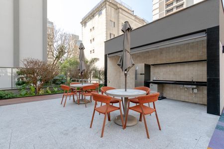 Apartamento à venda com 205m², 3 quartos e 3 vagas Apartamento à venda com 205m², 3 quartos e 3 vagasÁrea Comum