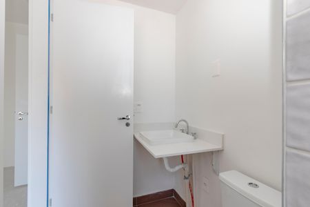 Apartamento à venda com 205m², 3 quartos e 3 vagas Apartamento à venda com 205m², 3 quartos e 3 vagasBanheiro da Suíte 2