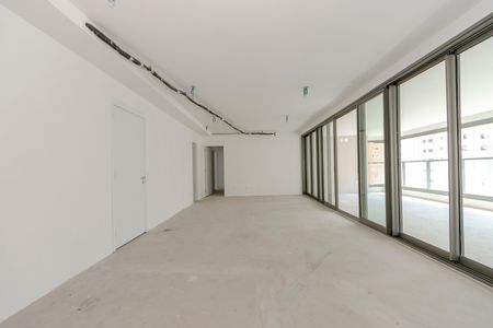 Apartamento à venda com 205m², 3 quartos e 3 vagas Apartamento à venda com 205m², 3 quartos e 3 vagasSala