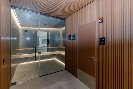 Apartamento à venda com 205m², 3 quartos e 3 vagas Apartamento à venda com 205m², 3 quartos e 3 vagasSauna