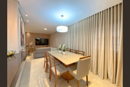 Apartamento à venda com 135m², 4 quartos e 1 vaga Apartamento à venda com 135m², 4 quartos e 1 vagaSala de Jantar