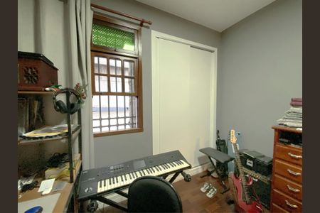 Apartamento à venda com 135m², 4 quartos e 1 vaga Apartamento à venda com 135m², 4 quartos e 1 vagaQuarto 2