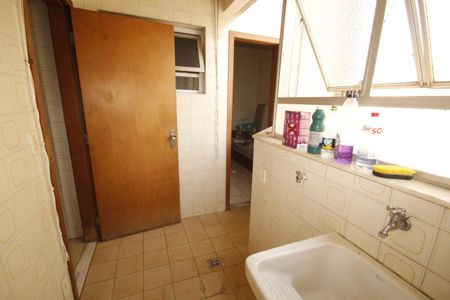 Apartamento à venda com 70m², 2 quartos e 1 vagaÁrea de Serviço