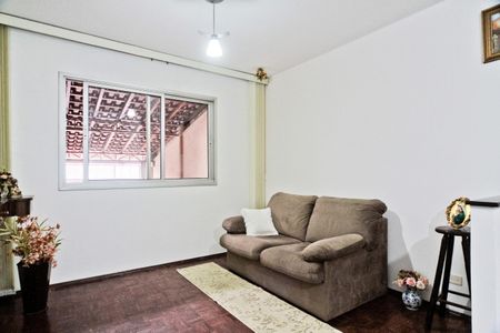 Sala de casa para alugar com 2 quartos, 125m² em Conjunto Residencial Vista Verde, São Paulo