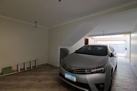 Casa à venda com 104m², 2 quartos e 3 vagasGaragem