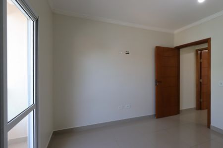 Casa à venda com 104m², 2 quartos e 3 vagasSuíte 2