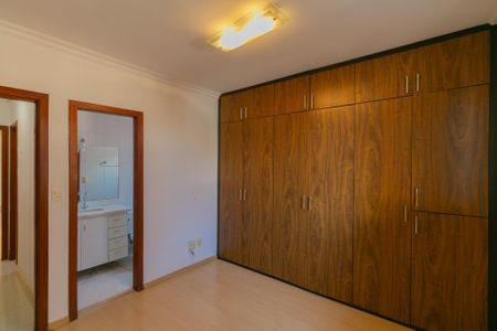 Apartamento à venda com 116m², 3 quartos e 2 vagasSuíte