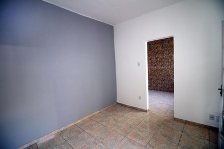 Sala de casa para alugar com 1 quarto, 35m² em Jardim América, Rio de Janeiro