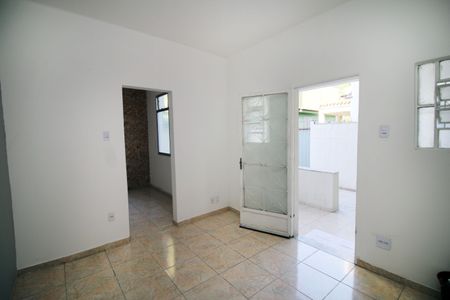 Sala de casa para alugar com 1 quarto, 35m² em Jardim América, Rio de Janeiro
