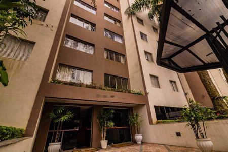 Apartamento à venda com 75m², 3 quartos e 1 vaga Apartamento à venda com 75m², 3 quartos e 1 vagaFachada