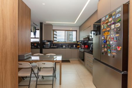 Apartamento à venda com 180m², 3 quartos e 4 vagasCozinha