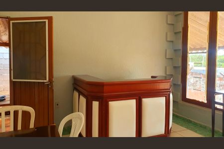 Casa para alugar com 240m², 3 quartos e sem vaga Casa para alugar com 240m², 3 quartos e sem vagaSala