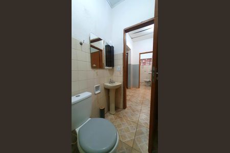 Casa para alugar com 240m², 3 quartos e sem vaga Casa para alugar com 240m², 3 quartos e sem vagaBanheiro Social