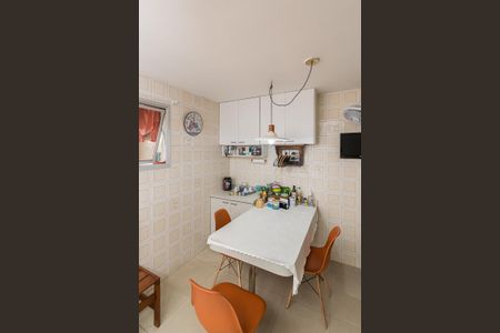 Apartamento à venda com 160m², 3 quartos e 2 vagasCozinha - Armários