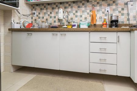 Apartamento à venda com 160m², 3 quartos e 2 vagasCozinha - Armários