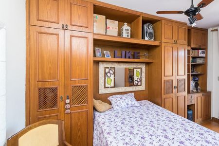 Apartamento à venda com 160m², 3 quartos e 2 vagasQuarto 2