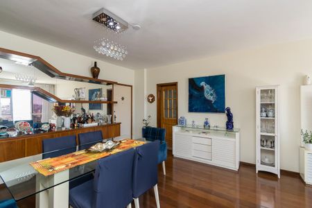 Apartamento à venda com 160m², 3 quartos e 2 vagasSala