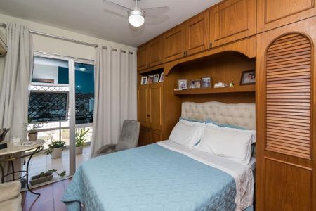 Apartamento à venda com 160m², 3 quartos e 2 vagasSuíte 3