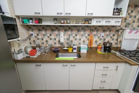 Apartamento à venda com 160m², 3 quartos e 2 vagasCozinha