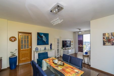 Apartamento à venda com 160m², 3 quartos e 2 vagasSala