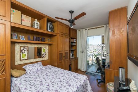 Apartamento à venda com 160m², 3 quartos e 2 vagasQuarto 