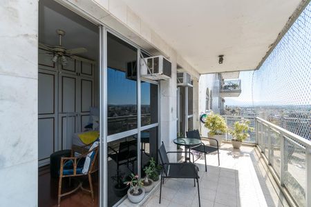 Apartamento à venda com 160m², 3 quartos e 2 vagasVaranda da Sala