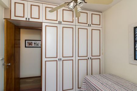 Apartamento à venda com 160m², 3 quartos e 2 vagasQuarto 2