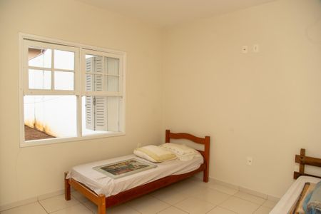 Casa à venda com 553m², 3 quartos e 4 vagasQuarto de Serviço