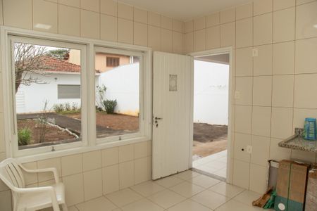 Casa à venda com 553m², 3 quartos e 4 vagasÁrea de Serviço