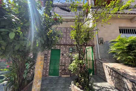 Casa para alugar com 150m², 2 quartos e sem vagaFachada