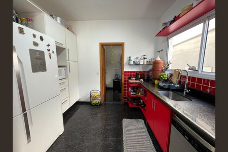 Casa de condomínio para alugar com 248m², 3 quartos e 4 vagasCozinha