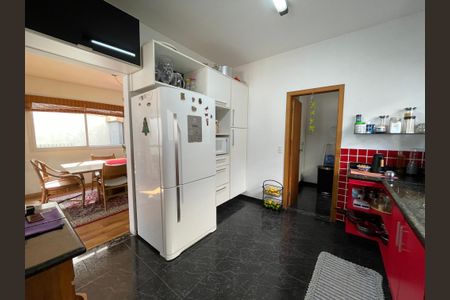 Casa de condomínio para alugar com 248m², 3 quartos e 4 vagasCozinha