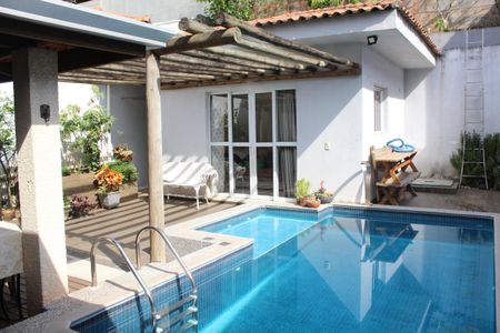 Casa de condomínio para alugar com 248m², 3 quartos e 4 vagasÁrea comum