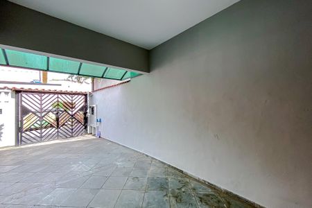 Casa à venda com 180m², 2 quartos e 2 vagasGaragem